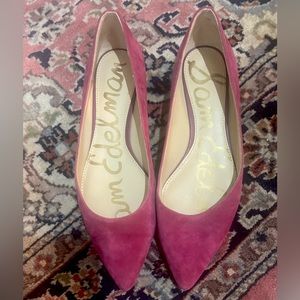 Sam Edelman pointed toe magenta suede flats size 8